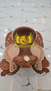 Silla de montar de cuero genuino hecha a mano, duradera, estilo vaquero, para espectáculos ecuestres y carreras de barriles, portátil, con asiento acolchado cómodo. - Product Image 4