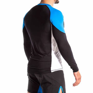 Rashguard d'entraînement de combat de bonne qualité, personnalisé par sublimation, pour hommes, à prix raisonnable - Product Image 5