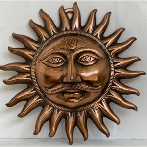 Décoration murale en métal Art Déco Heritage Surya pour Diwali, mariage, anniversaire et célébrations - Product Image 1