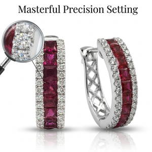 Boucles d'oreilles créoles Huggie en or blanc 18 carats de qualité supérieure, serties de rubis et de diamants, trois rangées, taille princesse, rubis naturels, MOQ 1 pièce - Product Image 3