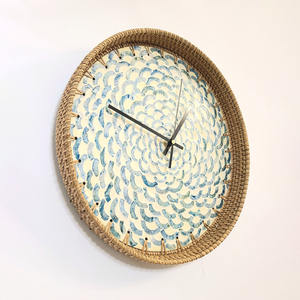 Reloj de pared de ratán hecho a mano con incrustaciones de nácar, precio competitivo, relojes con marco. - Product Image 1