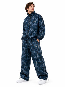 Mens Camo Windbreaker Tracksuit Set Stand Collar Full Zip Jacket Wide Leg Pants Custom Logo Wholesale Streetwear Outerwear <b>Maker</b> - Product Image 1