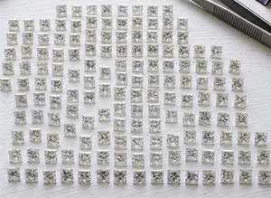 Diamant de laboratoire taille princesse de 0,10 à 0,40 carat, cultivé par dépôt chimique, fournisseur en gros pour les grossistes en diamants - Product Image 2