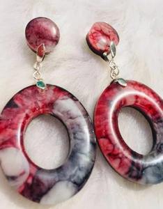 Accesorios para Orejas de Resina Elegantes, Diseño Transparente Hecho a Mano, Joyería de Moda, Proveedor de Exportación al por Mayor - Product Image 1