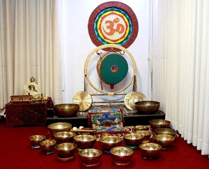 Juego de cuencos de canto curativos de 7 Chakras de luna llena del Himalaya hechos a mano; Juego de cuencos de canto profesional perfectamente afinado en 440 Hz - Product Image 6