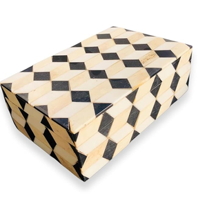 Moderna Caja de Joyería Decorativa de Madera con Incrustaciones de Hueso y Diseño de Hojas de Resina Talladas para Muebles de Sala de Estar y Dormitorio o Regalos - Product Image 1