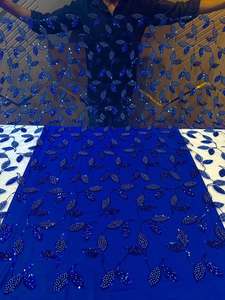 Tissu en dentelle brodée perlée avec sequins et perles pour la mode africaine, vêtements, sourcing, export, commerce, acheteur - Product Image 1