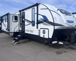Roulottes de voyage d'occasion <span class=keywords><strong>2020</strong></span>, 2022, 2023 - 33BG / 26RL - Forest River Alpha Wolf Camper - Roulottes et camping-cars disponibles - Product Image 2