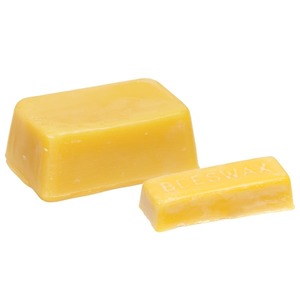 Refined Golden Pellets Made From Beeswax With Texture For Cosmetic Formulas Wick Crafting Timber Care Goods Export Packed - Product Image 3
