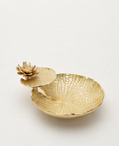 Bol en métal lourd texturé avec motif feuille aquatique unique, pour la cuisine et la salle à manger, articles de table en stock - Product Image 5
