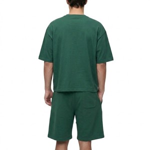 Conjunto de Verano Premium para Hombre, Talla Grande, Color Verde Bosque, Camiseta de Cuello Redondo de Corte Holgado con Pantalones Cortos Deportivos con Cordón - Product Image 5