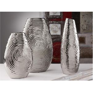 Ensemble de 3 vases modernes en aluminium argenté, grands vases de sol texturés en spirale, finition ondulée décorative, pour la décoration - Product Image 1