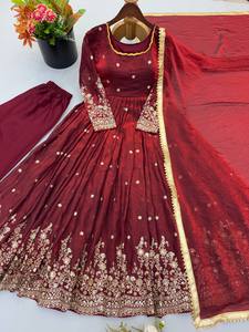 Robe Anarkali évasée en soie mousseline rouge, brodée de sequins, pour femme, style Salwar Kameez indien pakistanais, robe ethnique, abaya, robe du Pakistan - Product Image 1