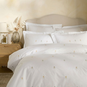 Quang Thanh Embroidery Custom Wholesale Wearable Breathable Home Sunflowers 250TC Cotton European-American Style Duvet Cover - Product Image 1