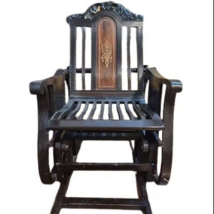 เก้าอี้พักผ่อนกลางแจ้งดีไซน์สวยสไตล์มิดเซ็นจูรี ทำจากไม้กระถินณรงค์ นั่งสบาย เหมาะสำหรับลานบ้าน สวน และสนามหญ้า ผลิตในประเทศปากีสถาน - Product Image 1