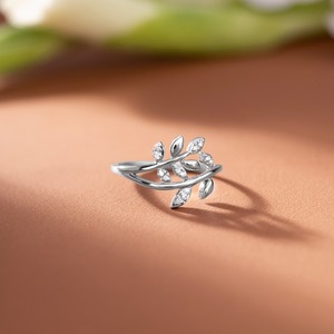 Anillo de Compromiso Romántico con Forma de Planta y Diamantes en Plata de Ley 925 para Mujer, Engaste Pavé, Corte Brillante Redondo - Product Image 2