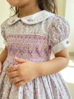 Fabricante Mayorista de Ropa, Vestido para Niñas Hecho a Mano con Diseño Floral Geométrico Morado, Estilo Inglés, Satinado, Transpirable y Ecológico