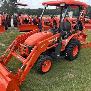 Tracteurs agricoles Kubota 4x4 d'occasion à prix de gros, livraison rapide, meilleur prix en stock, à vendre - Product Image 5