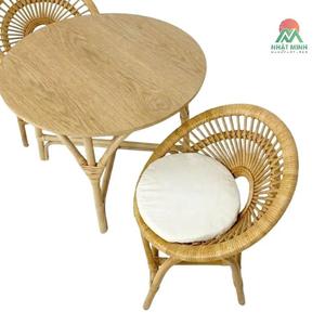 Juego de mesa y sillas de ratán para niños Nhat Minh, muebles de comedor redondos tropicales para exteriores, con respaldo de listones y cojín de espuma. - Product Image 3