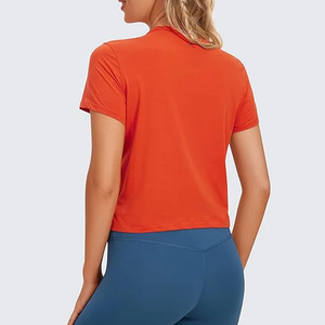 เสื้อยืดผู้หญิงสีพื้น แขนสั้น สไตล์ลำลอง ทรงเข้ารูป เสื้อยืดเรียบง่ายสำหรับฤดูร้อน เสื้อยืดออกกำลังกาย - Product Image 4