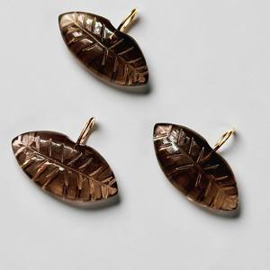 Colgante de cristal tallado en forma de labios de cuarzo ahumado, con diamantes de imitación, en oro y plata 925 para la creación de joyas DIY, collares y pendientes. - Product Image 3