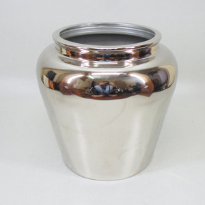 Jarrón Floral de Aluminio Hecho a Mano con Superficie Texturizada, Diseño Art Deco - Jarrón Decorativo de Lujo para Mesa, Ideal para Diwali y Bodas - Product Image 6