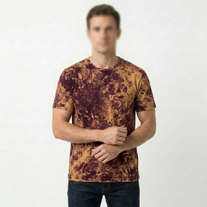 Camiseta Personalizada para Hombre con Lavado Mineral y Aspecto Retro Desgastado - Product Image 1
