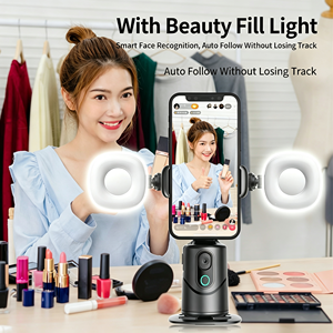 Bâton de selfie intelligent à suivi automatique 360° °   Support de téléphone rotatif avec double éclairage et télécommande sans fil pour le streaming en direct - Product Image 1