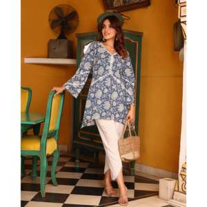 Ensemble Kurta Vintage en Crêpe Floral Azure 100% Coton, Manches Trois Quarts, Tenue Ethnique de Créateur pour Fête et Cérémonie, pour Femme, Taille XS - Product Image 3