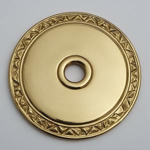 Plaque arrière en métal au fini mat contemporain, adaptée aux intérieurs modernes, offrant un design épuré et un montage sécurisé - Product Image 5