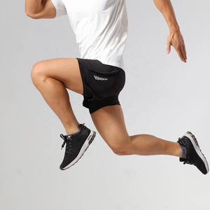 Shorts de course pour hommes personnalisés, style vintage, séchage rapide, respirants, anti-UV, taille élastique, fabrication OEM Pakistan, export - Product Image 2