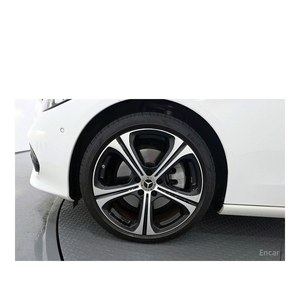 Mercedes-Benz Clase C C300 4MATIC Avantgarde 2024, 35,065 km, Caja de Cambios Automática, Volante a la Izquierda, Cámara Trasera - Product Image 5