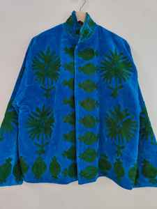 Chaqueta Corta de Terciopelo Bordada a Mano con Ojo Turco, Reversible y Ecológica, Estilo Bohemio Hippie Vintage - Product Image 2