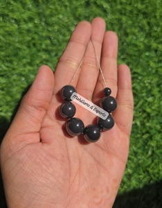 Perles polies en moissanite grise de 12 mm pour bracelet, collier et autres bijoux en diamant - Product Image 1