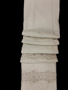 Tela Bordada de Algodón GPO Blanco de Alta Calidad Premium – Diseño Intrincado de Encaje Guipur y Motivos Florales para Prendas de Vestir - Product Image 2