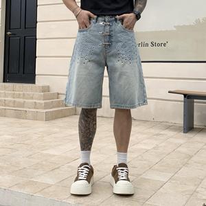 Shorts en jean noir pour homme, coupe droite, entrejambe bas, taille mi-haute, avec détails rivets et broderies, style streetwear, pour l'été, en tissu de coton tissé - Product Image 2