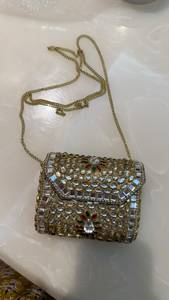 Bolso de Mano de Lujo con Madreperla Natural, Cadena de Hombro Desmontable y Trabajo Artesanal en Conchas - Product Image 2