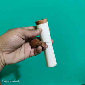 Étui à aiguilles artisanal en os de buffle blanc, accessoire de couture naturel pour la maison et l'artisanat à prix avantageux - Product Image 2