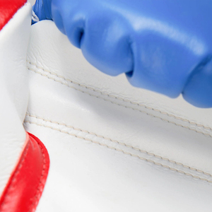 Customized Fly Boxing Sparring Gloves Top Quality Genuine Leather Boxing Training Gloves Custom Logo Fighting Gloves - Product Image 4