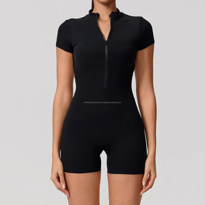 Combinaison de yoga à col zippé, taille haute, couleur unie, vêtements de sport pour femmes, manches courtes, shorts, extensible dans quatre directions - Product Image 5