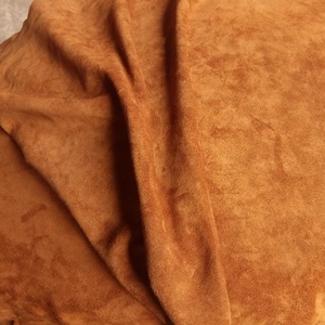 Cuir suédé véritable marron doré pour la fabrication de chaussures, vêtements, gants, ceintures et sacs - Product Image 4