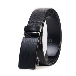 Ceintures en cuir de vachette de qualité supérieure, vente en gros, ceintures en cuir véritable faites à la main avec rivets métalliques, ceinture décontractée pour homme, B2B, faible MOQ - Product Image 6