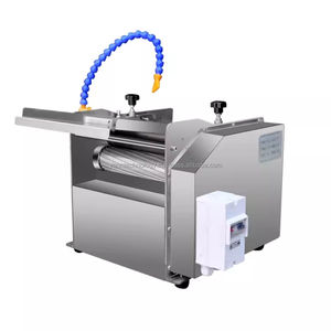 2025 Máquina peladora automática comercial de pescado de calamar, salmón, tilapia, peladora con el mejor precio para la venta - Product Image 5