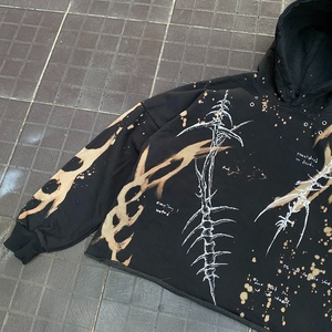 Nouveau sweat à capuche effet vieilli avec motif graphique cyber-gothique et imprimé grand œil au dos, teinture décolorée - Product Image 4