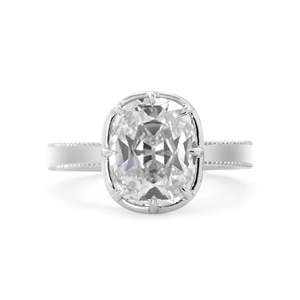 Bague de fiançailles solitaire en or blanc 14K avec diamant ovale de laboratoire 3 carats, taille « Old Mine Cut », certifiée IGI, sertie 8 griffes, style Milgrain - Product Image 2