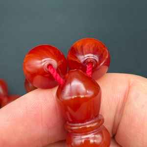 Tasbih en résine de qualité supérieure, fait main, tendance, pour une prière paisible, cadeau pour la vie spirituelle par HUMAYUN WORLD CRAFTS - Product Image 4