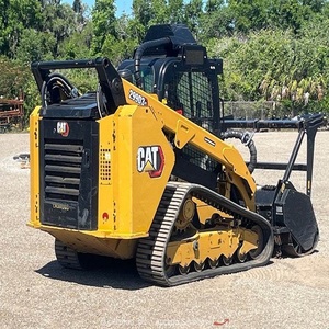 Chargeuse compacte sur pneus avec broyeur - Équipement de construction avec moteur, pompe et roulement - Excellente stabilité et performance de levage - Product Image 2