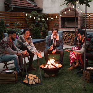 Porta Legna Triangolare con Base Rialzata per Caminetto e Braciere, Accessorio per Uso Esterno e Interno - Product Image 2