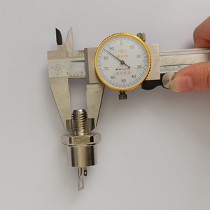 125A 1200V type russe <span class=keywords><strong>thyristor</strong></span> T152-125-12 goujon tristor 125A 1200V contrôle de Phase <span class=keywords><strong>thyristor</strong></span> silicium contrôlé redresseur - Product Image 5