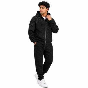 Conjunto de sudadera con capucha y pantalones deportivos de lujo para hombre, con cremallera y pedrería negra, estilo streetwear. - Product Image 5